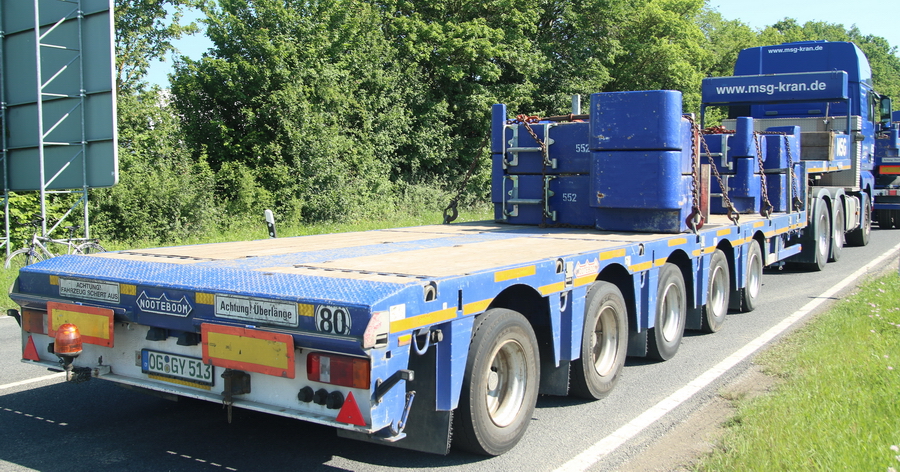 MSG MAN TGX 33.540 mit Nooteboom Semiauflieger  - Copyright: www.olli80.de