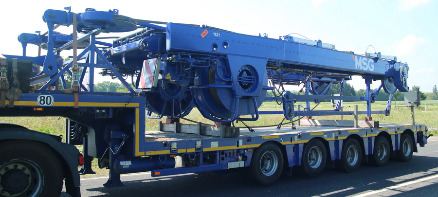 MSG MAN TGX 41.540 mit Nooteboom Semiauflieger - Copyright: www.olli80.de