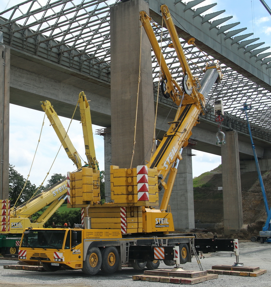 Steil Demag AC 350 - Copyright: www.olli80.de