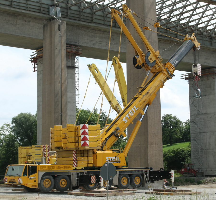 Steil Demag AC 350 - Copyright: www.olli80.de