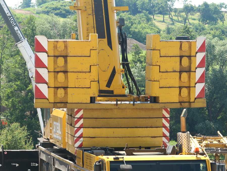 Ballast Steil Demag AC 350 - Copyright: www.olli80.de