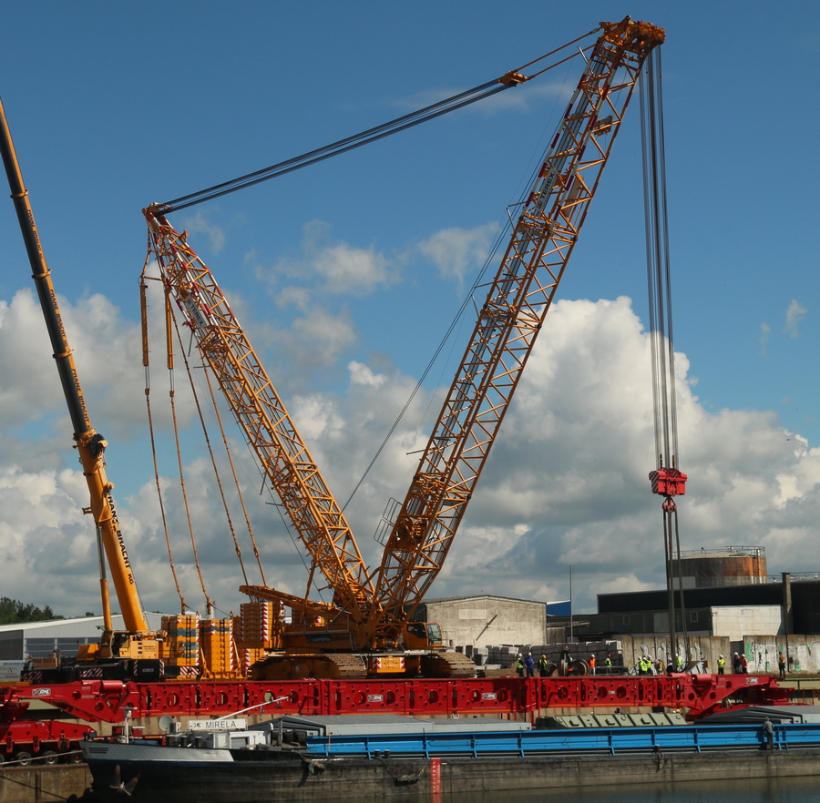 Sarens/Bracht CC 3800 Superlift - Copyright: www.olli80.de