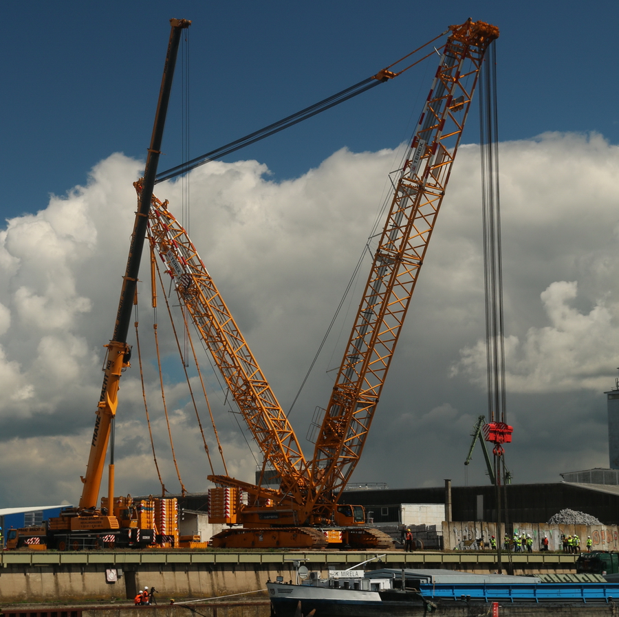 Sarens/Bracht CC 3800 Superlift - Copyright: www.olli80.de