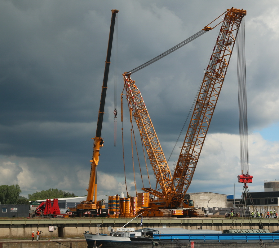 Sarens/Bracht CC 3800 Superlift - Copyright: www.olli80.de