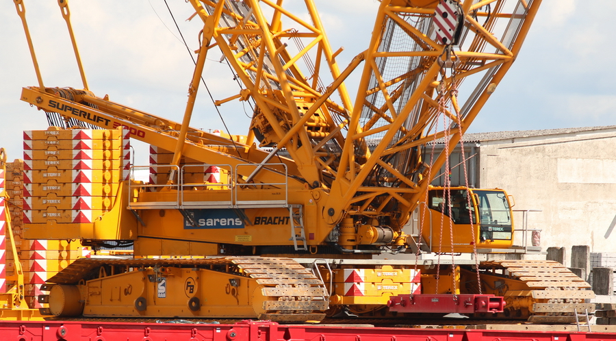 Sarens Bracht Superlift 3800 - Copyright: www.olli80.de