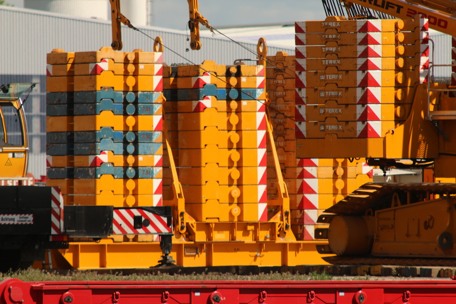 Sarens Bracht Superlift 3800 - Copyright: www.olli80.de