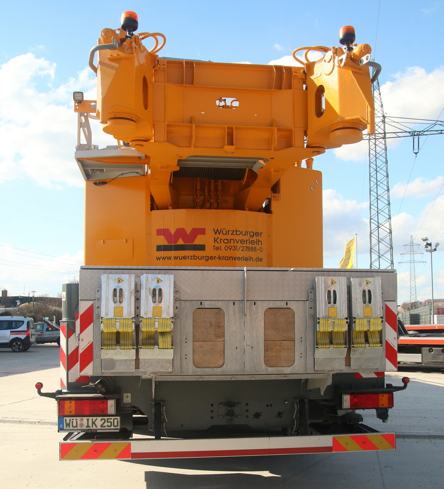 Würzburger Kranverleih LTM 1250-5.1   - Copyright: www.olli80.de