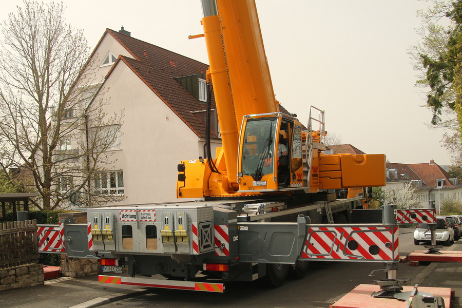 Würzburger Kranverleih LTM 1250-5.1   - Copyright: www.olli80.de