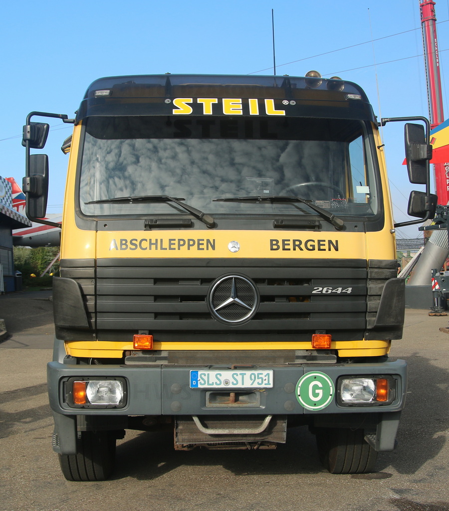 Steil MB SK 2644 Abschlepp-LKW - Copyright: www.olli80.de