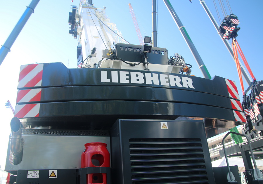 Bauma 2022 - Liebherr LRT 1130-2.1 Ballast - Copyright: www.olli80.de