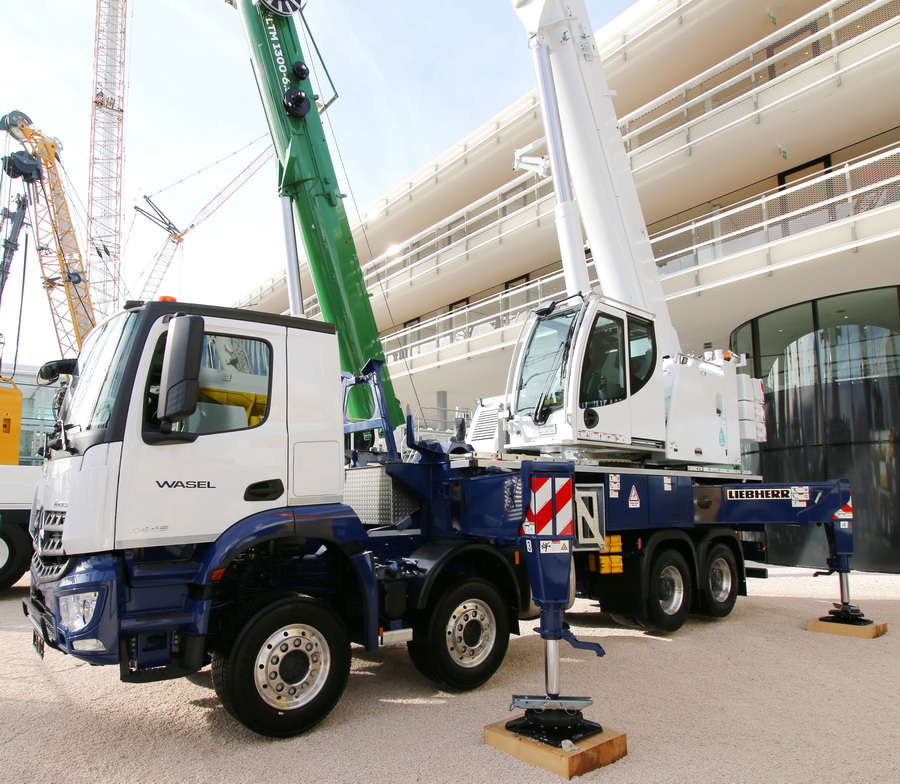 Bauma 2022 - Liebherr LTF 1060-4.1 Wasel - Copyright: www.olli80.de