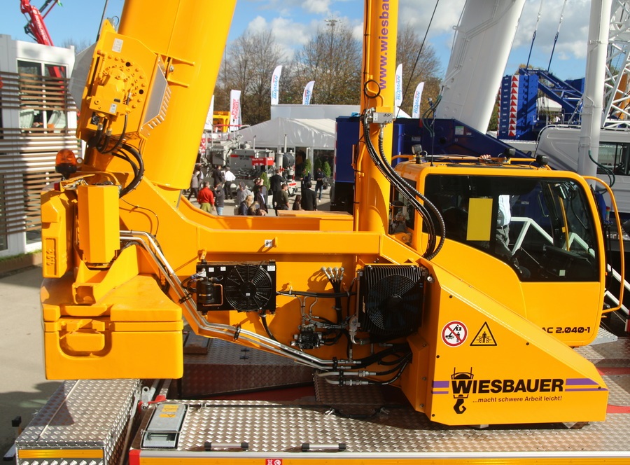 Bauma 2022 - Tadano AC 2.040-1 Wiesbauer Oberwagen - Copyright: www.olli80.de