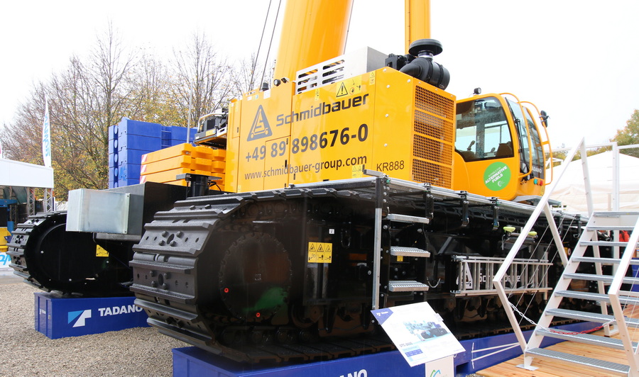 Bauma 2022 - Tadano GTC-2000 Schmidbauer Seitenansicht - Copyright: www.olli80.de