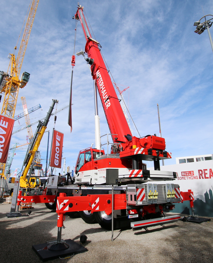 Bauma 2022 - Grove GMK 5120 Mitterhauser Gesamtansicht heckseitig - Copyright: www.olli80.de