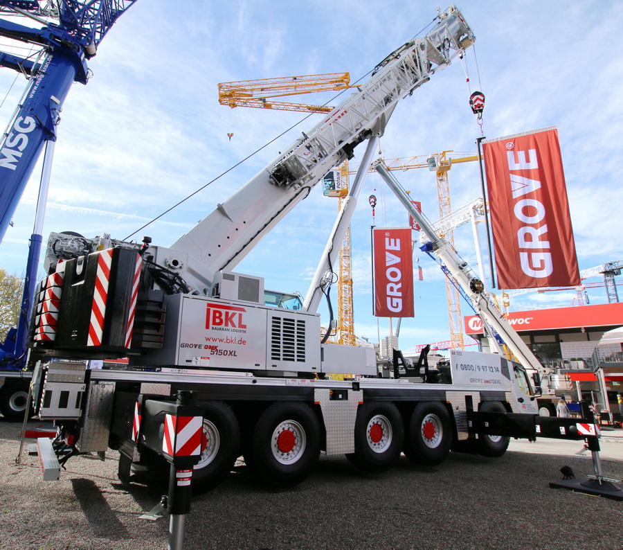 Bauma 2022 - Grove GMK 5150XL BKL Gesamtansicht Beifahrerseite - Copyright: www.olli80.de