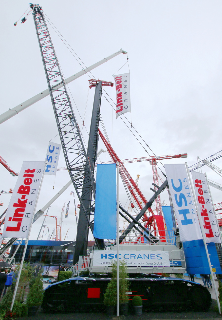 Bauma 2022 - Hitachi-Sumitomo Cranes SC 1800A-3 - Copyright: www.olli80.de
