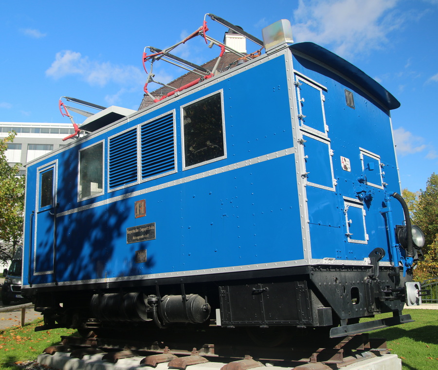 Deutsches Museum München - Bayerische Zugspitzbahn Lok Nr. 11 - Copyright: www.olli80.de