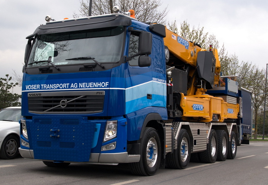 Voser Volvo FH mit Effer Ladekran - Copyright: www.olli80.de