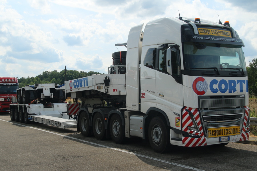 Corti Volvo FH 16 - Copyright: www.olli80.de