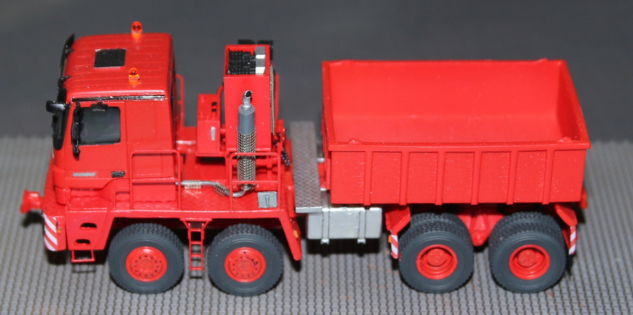 Matthias Ommert: Titan Zugmaschine - Copyright: www.olli80.de