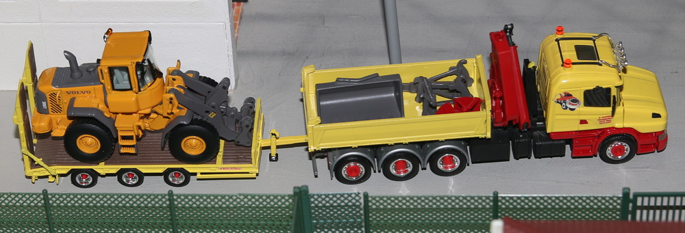 Creutzburg: Radladertransport - Copyright: www.olli80.de