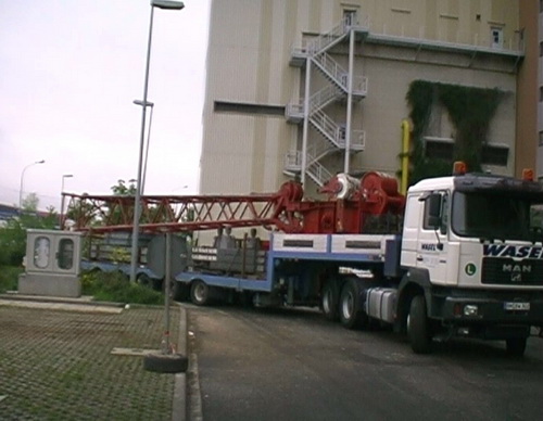 Wasel Begleitfahrzeug des Liebherr LTM 1400 - Copyright: www.olli80.de