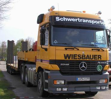 Wiesbauer Actros 3348