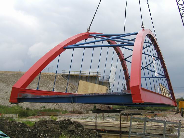 380 Tonnen schwere Brücke - Copyright: www.olli80.de