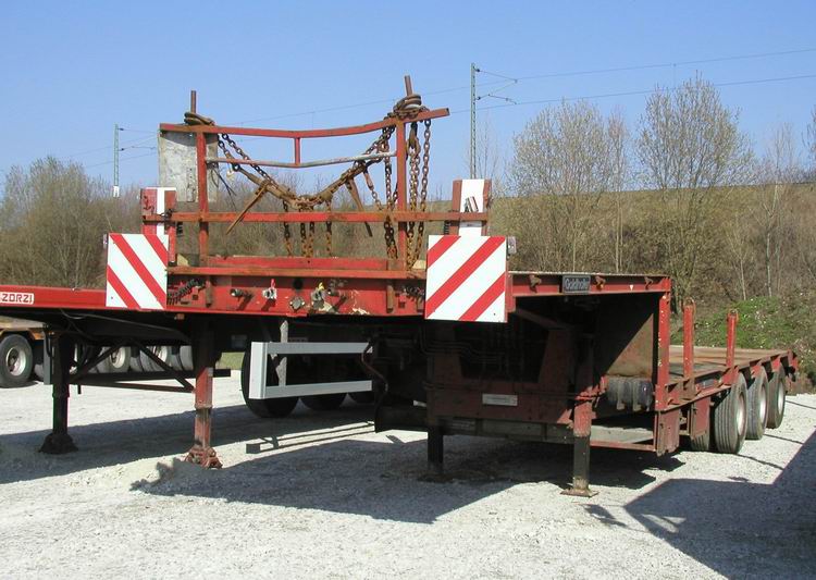 Treffler Goldhofer Semiauflieger - Copyright: www.olli80.de