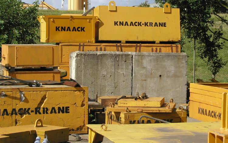 Knaack 