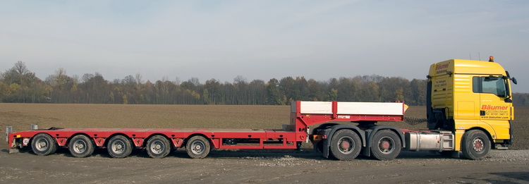 Bäumer TGX 33.480 mit Faymonville Semiauflieger