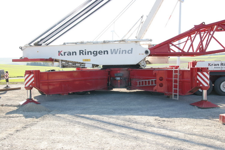 Oberwagen + Abstützungen TC 2800 Kran Ringen Wind