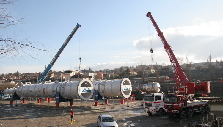 Beh&auml;lterverladung in Passau