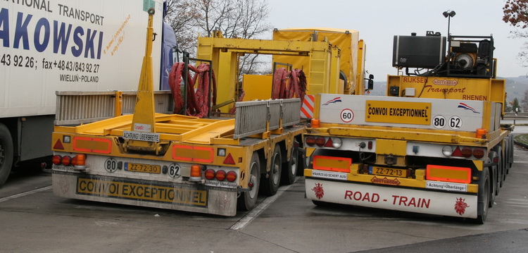 Transportfahrzeuge f&uuml;r Windenergieanlagen von Rijksen - Copyright: www.olli80.de