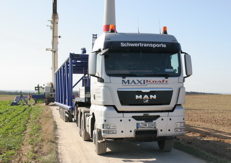Maxikraft MAN TGX 33.540 - Copyright: www.olli80.de