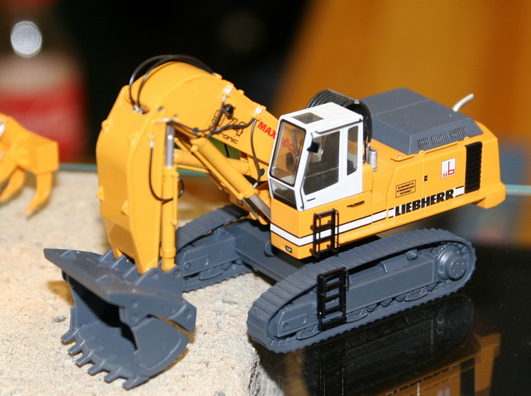 Timo Bachhuber: Liebherr 974 - Copyright: www.olli80.de