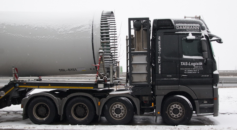 TAS-Logistik MB Actros mit Nooteboom Super Wing Carrier - Copyright: www.olli80.de