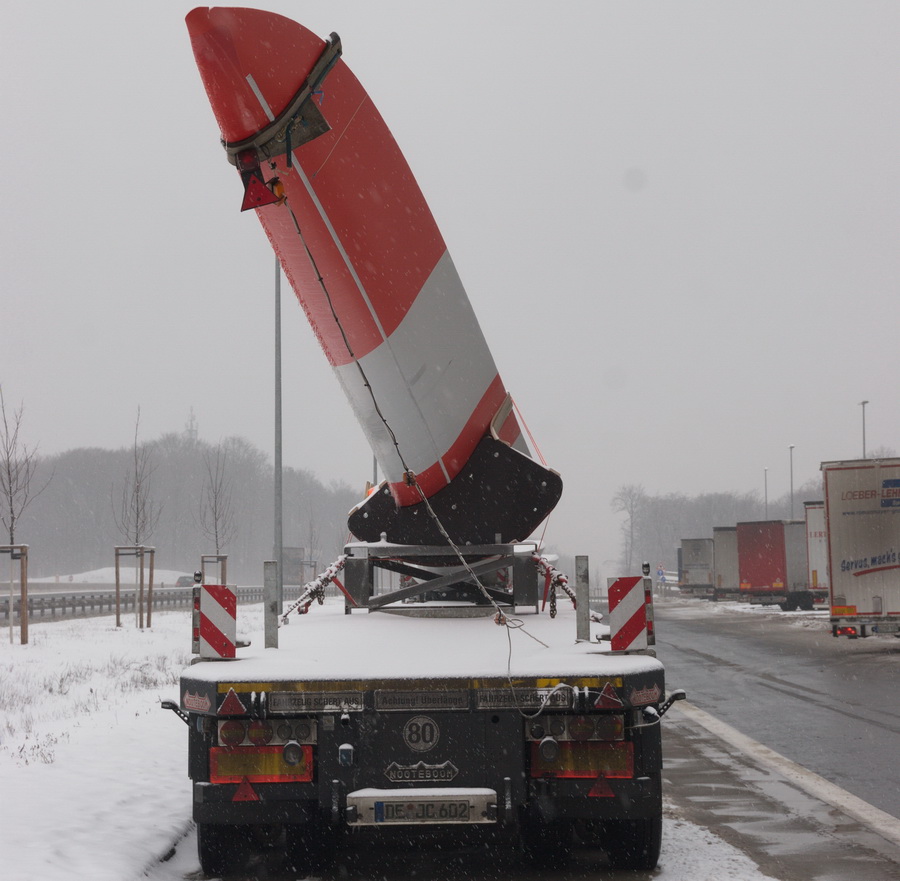 TAS-Logistik MB Actros mit Nooteboom Super Wing Carrier - Copyright: www.olli80.de