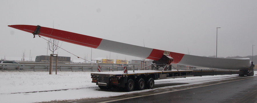TAS-Logistik MB Actros mit Nooteboom Super Wing Carrier  - Copyright: www.olli80.de