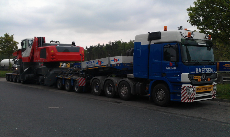 Baetsen Actros MP III 4155 mit LH 60 M - Copyright: www.olli80.de