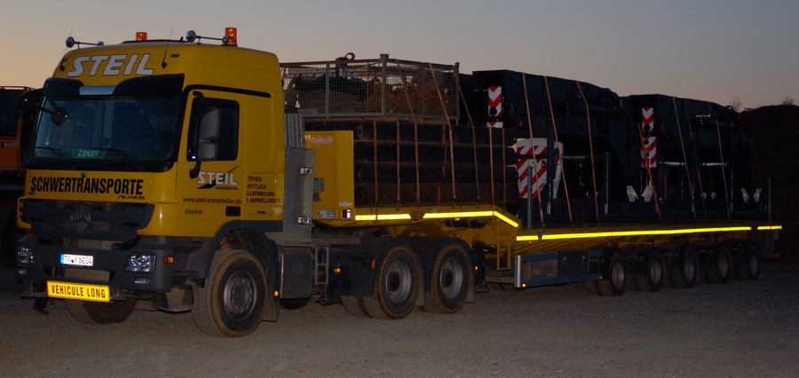 Steil MB Actros 2660 mit Nooteboom-Auflieger - Copyright: www.olli80.de