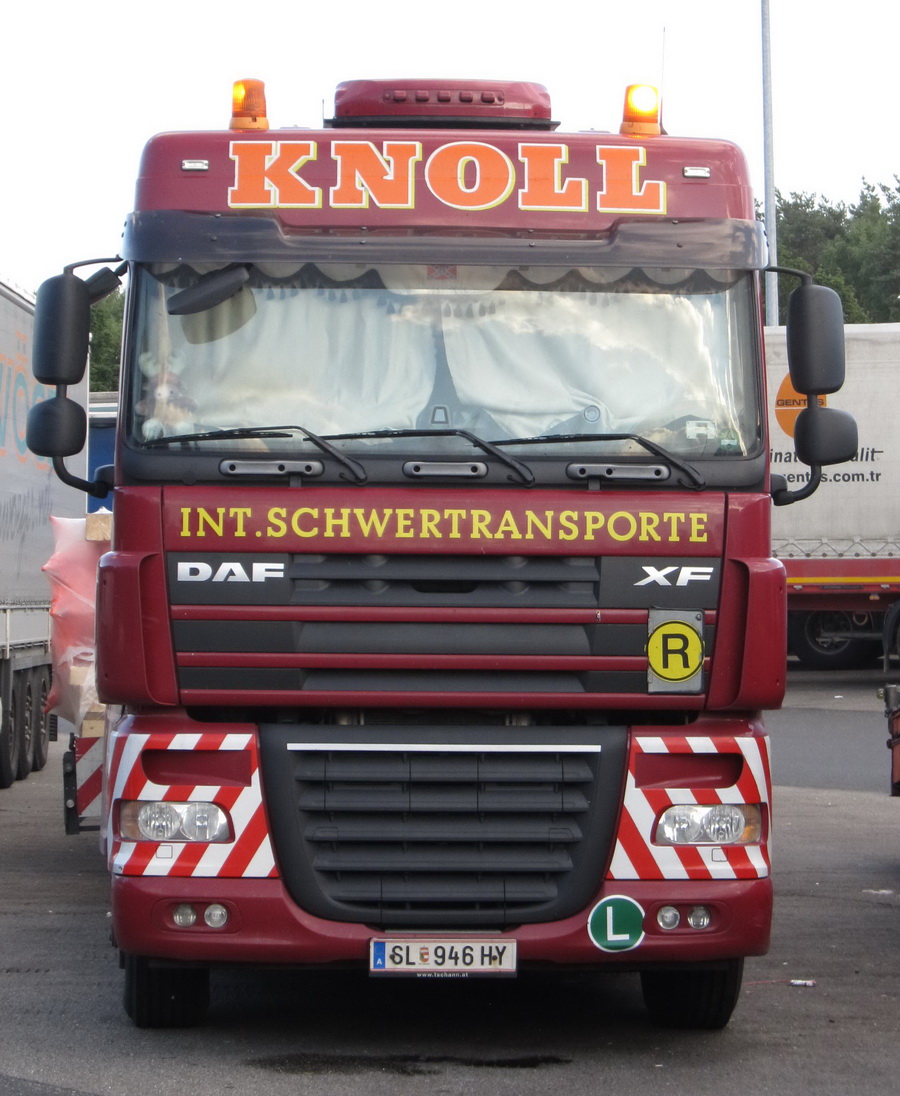 Knoll DAF XF mit Faymonville Semiauflieger - Copyright: www.olli80.de