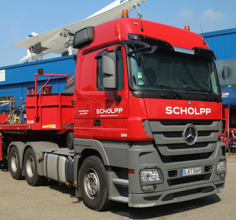 Scholpp Actros mit Faymonville Ballastauflieger - Copyright: www.olli80.de