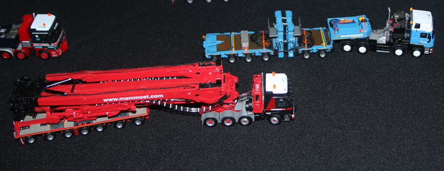 Huub Houben - Masttransporter LTM 11200-9.1 Mammoet - Copyright: www.olli80.de