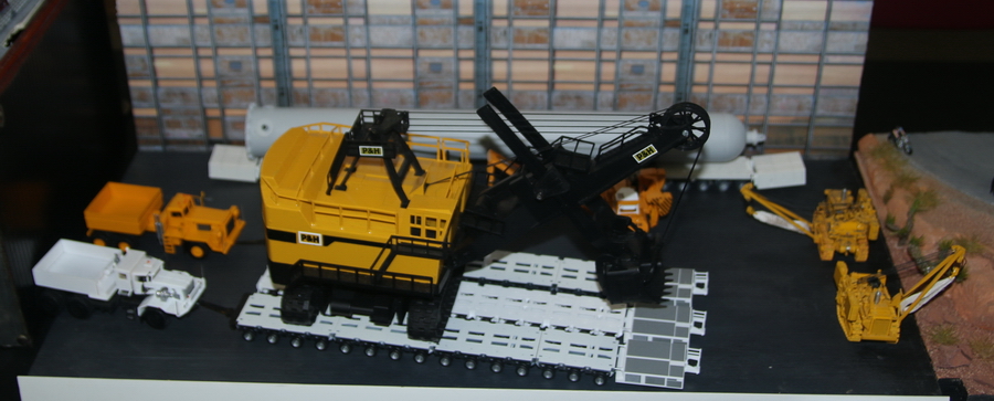 J&uuml;rgen Heinrich - Transport eines Miningbaggers   - Copyright: www.olli80.de