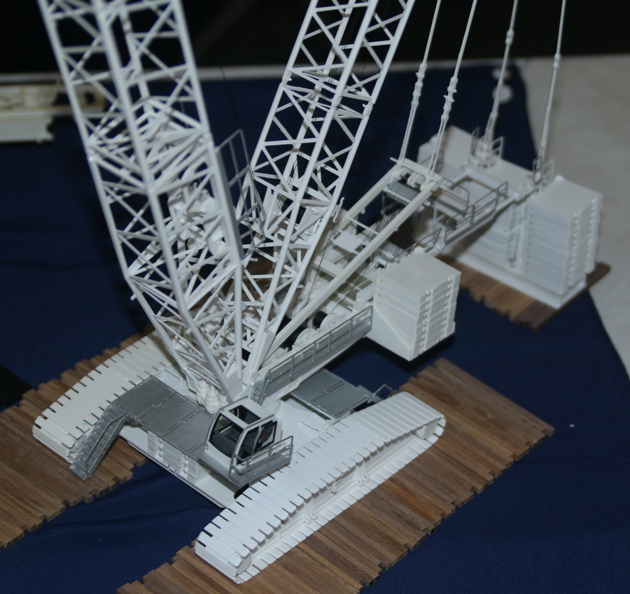 Ralf Lang und Martin Ziltener -  750 Tonnen Raupenkran- Copyright: www.olli80.de