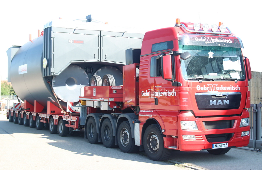 Gebr. Markewitsch MAN TGX 35.540 mit Nooteboom Manoovr - Copyright: www.olli80.de