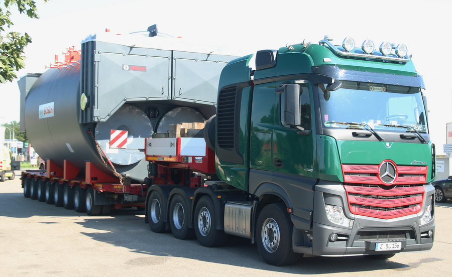 ELOS MB Actros 4158 mit Goldhofer Semiauflieger  - Copyright: www.olli80.de