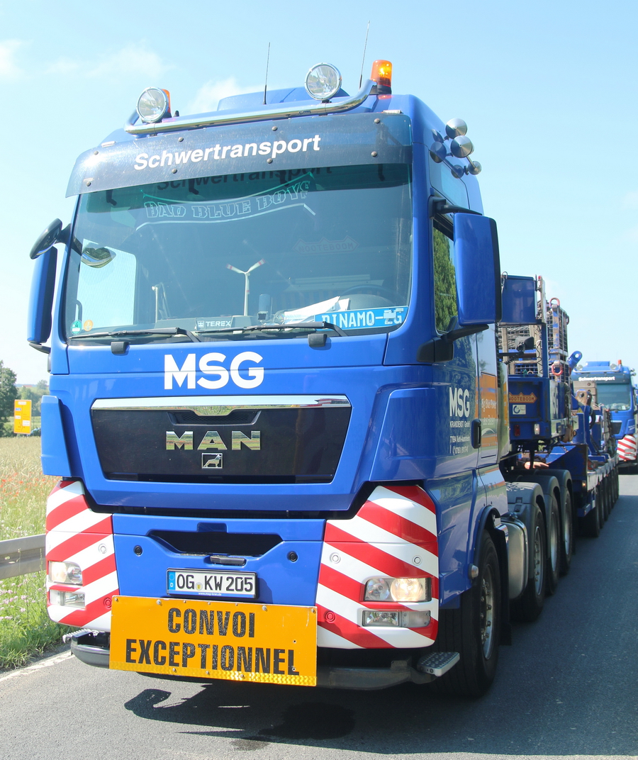 MSG MAN TGX 41.540 mit Nooteboom Semiauflieger - Copyright: www.olli80.de