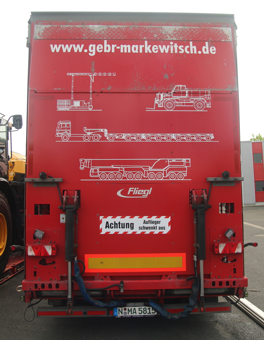 Gebr. Markewitsch Fliegl Planenauflieger - Copyright: www.olli80.de